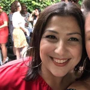 Meet your Posher, Issy